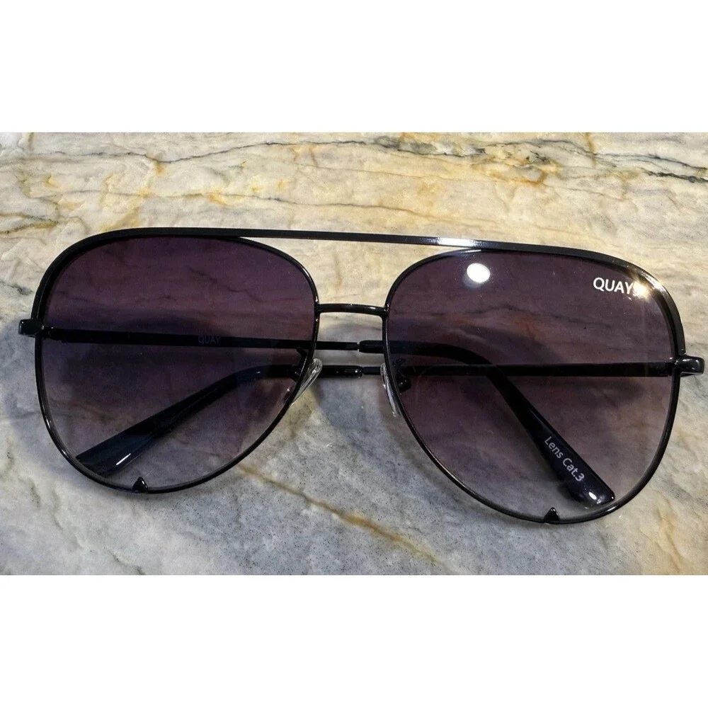 Quay Australia x Desi Perkins High Key Oversized Aviator Sunglasses NIB Unisex